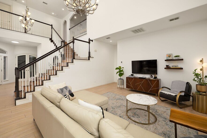 Building Photo - 3301 Santa Olivia St