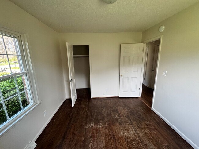 Building Photo - 3/1 House in Shelby, NC