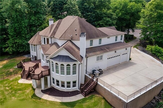 Building Photo - 105 Chablis Ct