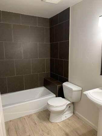 Building Photo - 508 Coal Ave SE