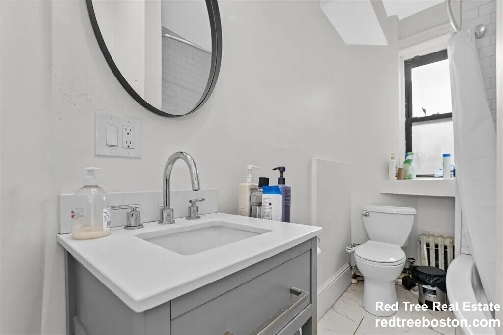 Building Photo - 866 Huntington Ave