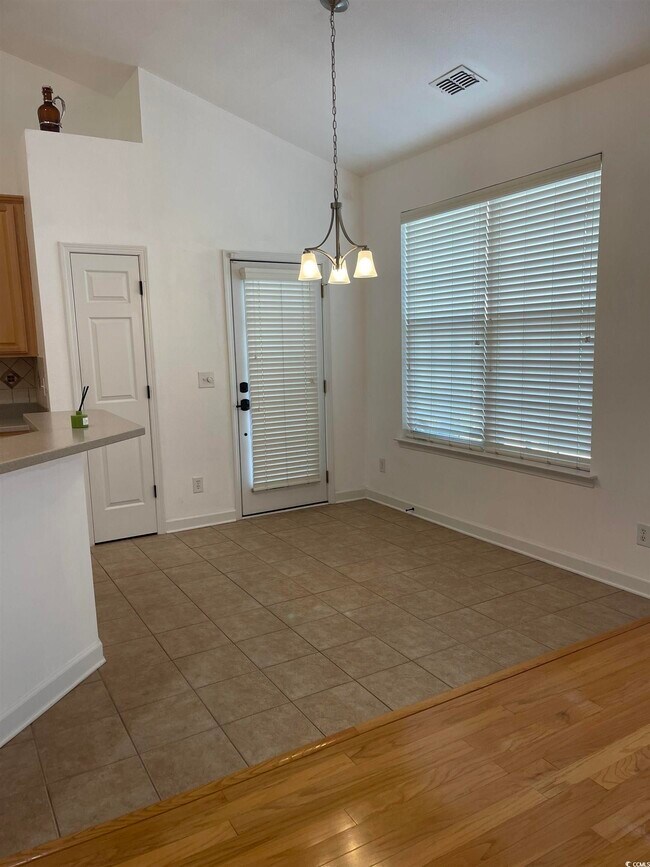 Building Photo - 2504 Sugar Creek Ct