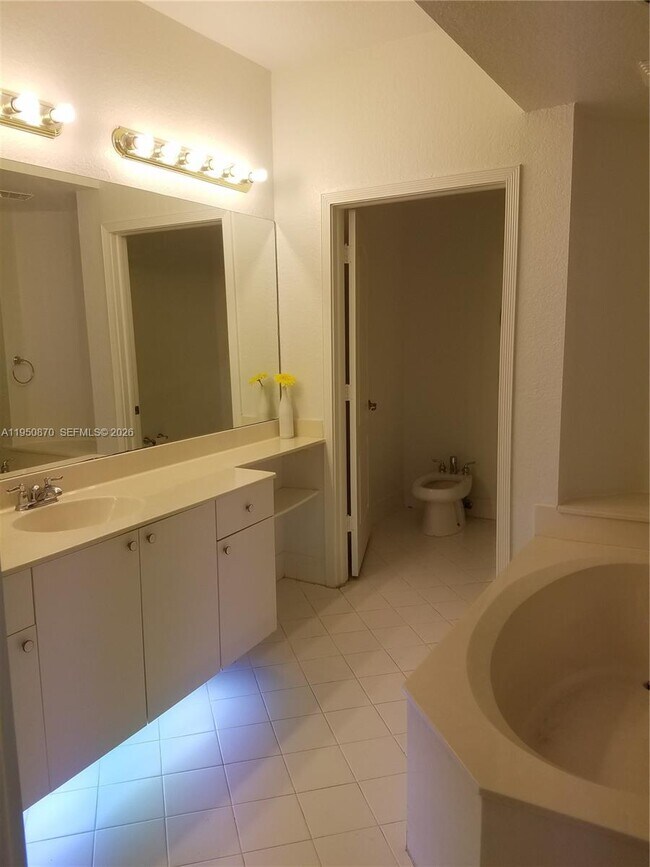 Building Photo - 10770 NW 66th St