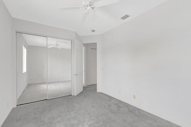 Building Photo - 11286 Regatta Ln