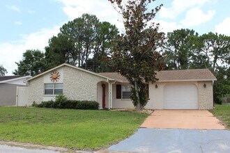 Building Photo - 3/2/1 LOCATED IN PORT RICHEY