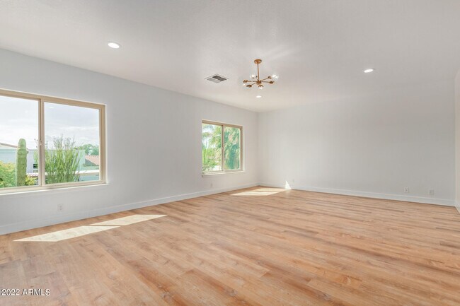 Building Photo - 16414 N 48th Way