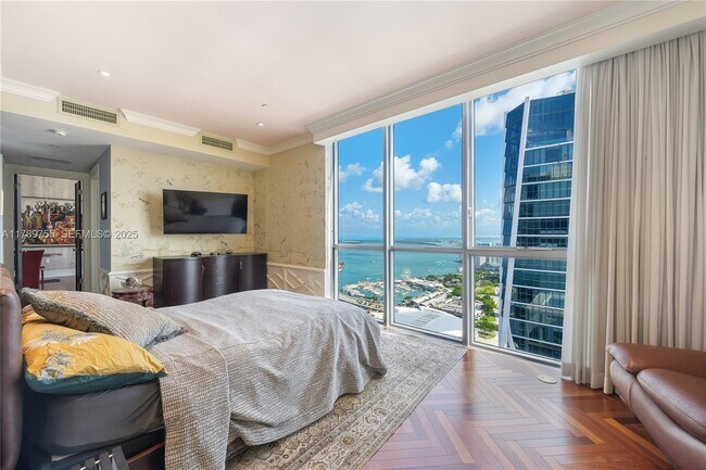 Building Photo - 1100 Biscayne Blvd