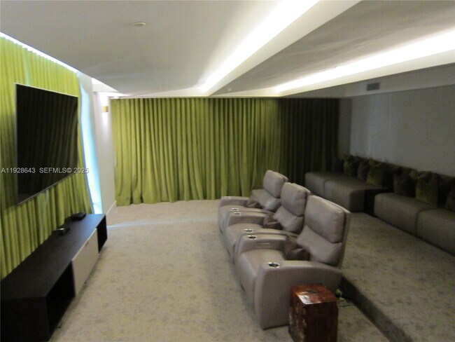 Building Photo - 488 NE 18th St