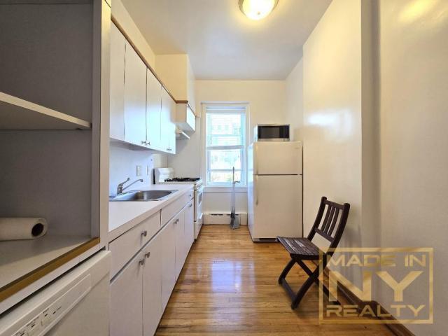 Primary Photo - 2 bedroom in ASTORIA NY 11106