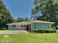 Building Photo - 10115 Carlton Trail NW
