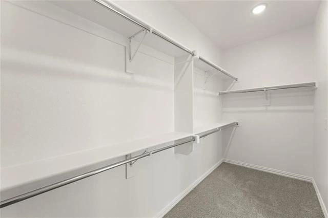 Building Photo - 212 Golden Run Dr