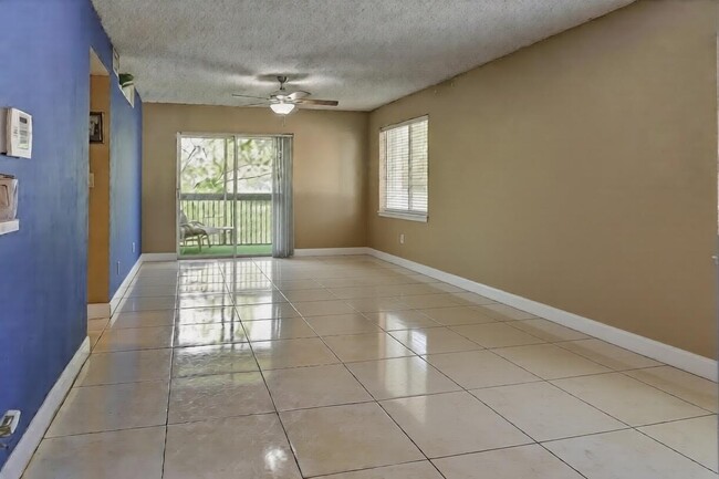 Building Photo - 720 NW 91st Terrace