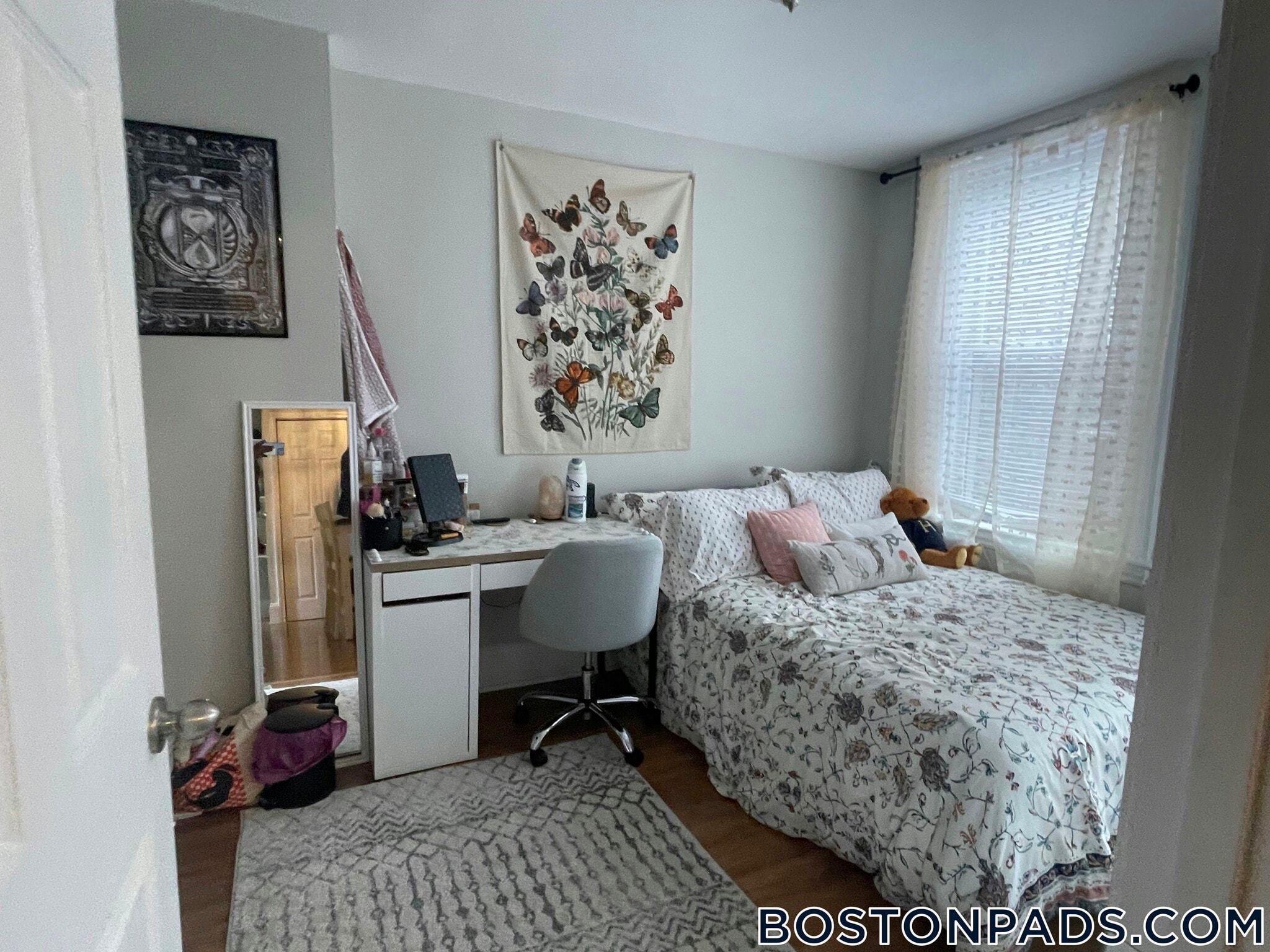 Building Photo - 220 Hanover St