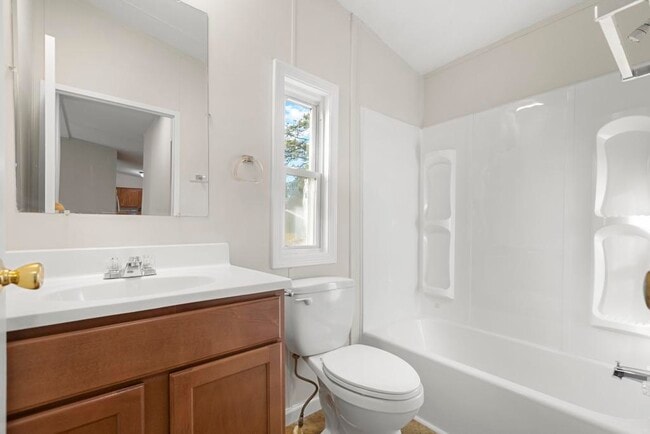 Building Photo - 137 Wendy Hill Ln