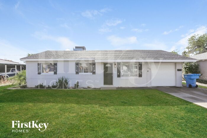 Primary Photo - 2929 W Rancho Dr