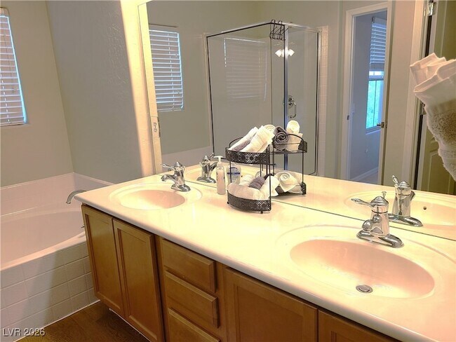 Building Photo - 4650 Ranch House Rd