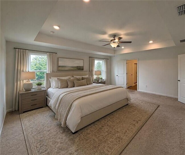 Building Photo - 215 Foxhill Dr