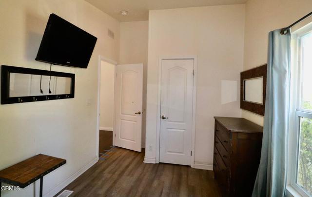 Building Photo - 88 Upper Lake Rd