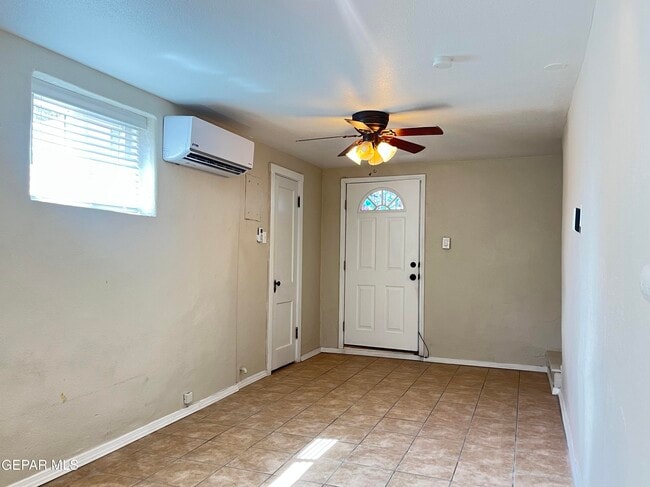 Building Photo - 2119 N Stanton St