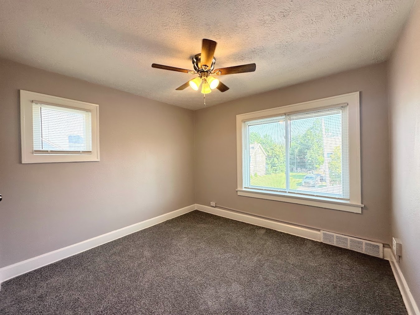 Building Photo - 3288 Kildare Rd