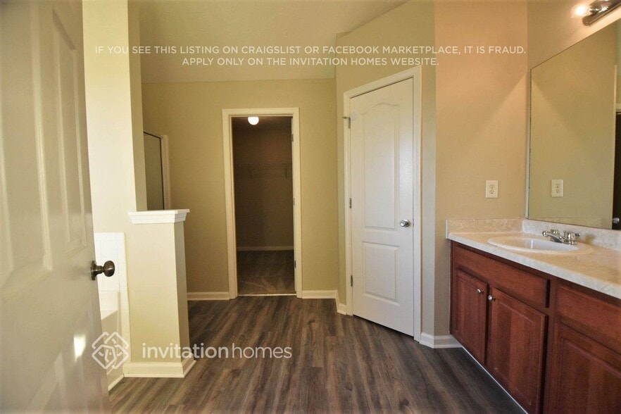 Building Photo - 4351 Prather Son Dr