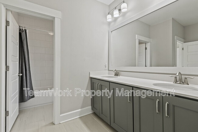 Building Photo - 1485 Menhaden Ln