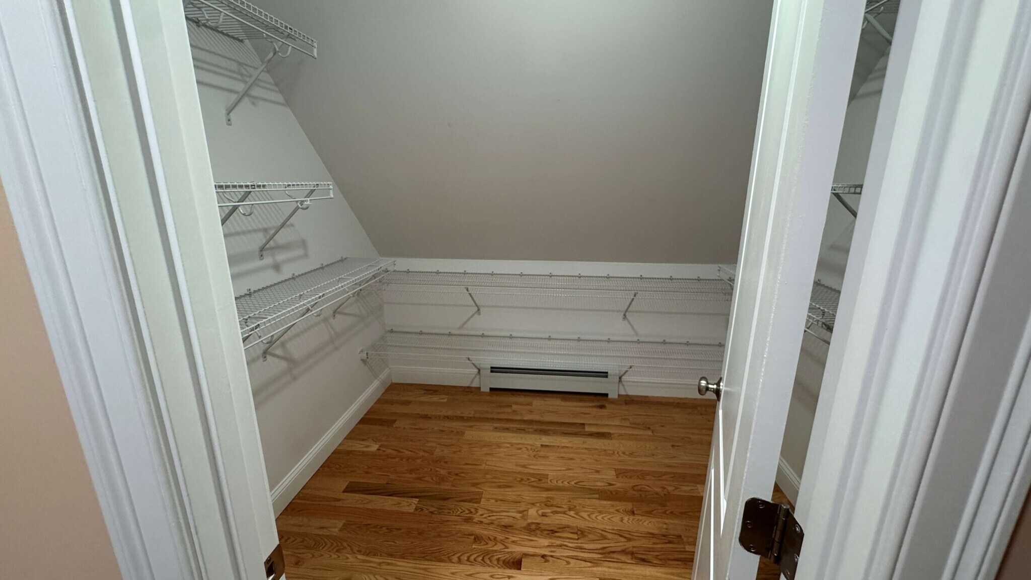 Building Photo - 38 Gristmill Ln