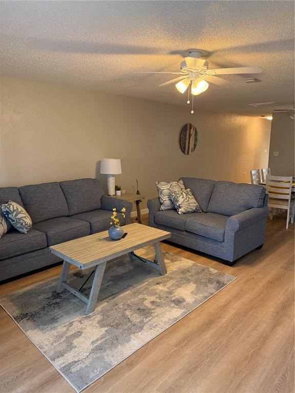 Building Photo - 4711 Santa Barbara Blvd S