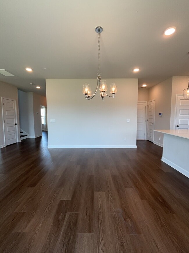Building Photo - 445 Navona Dr