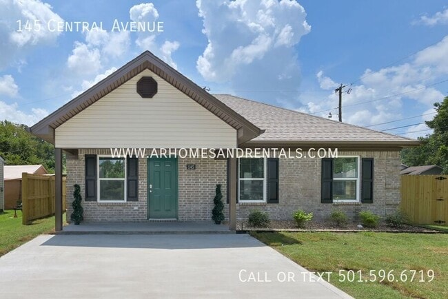 Primary Photo - 145 Central Ave
