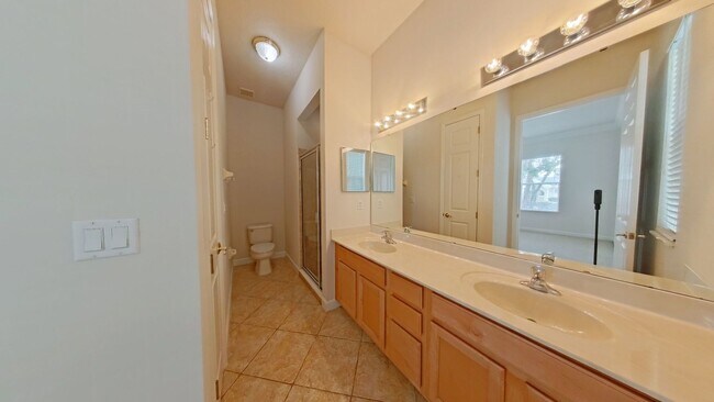 Building Photo - Home with water views in Patriots Landing
