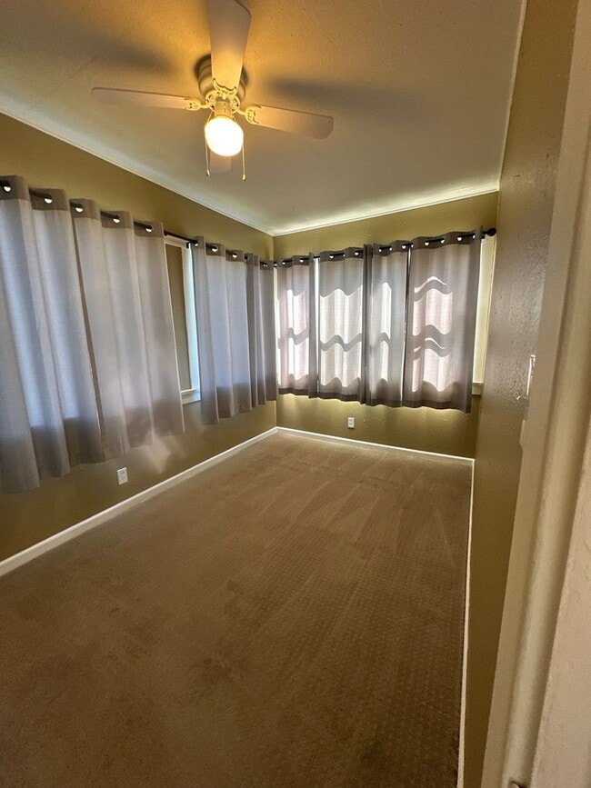 Building Photo - 2800 Watson St