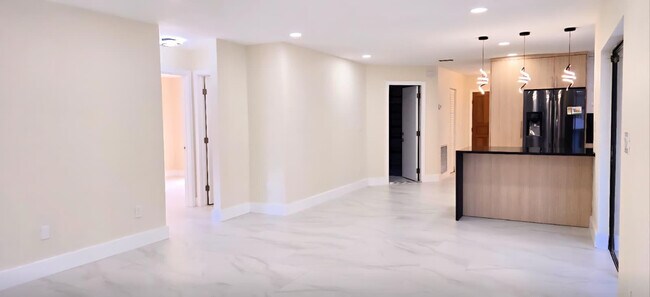 Building Photo - 11516 SW 54th St