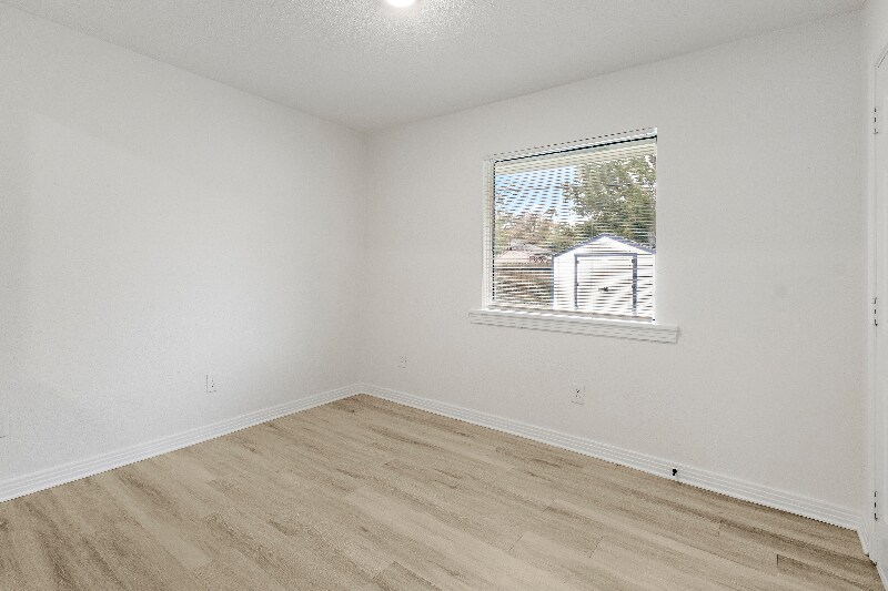 Building Photo - 4601 W 43rd St