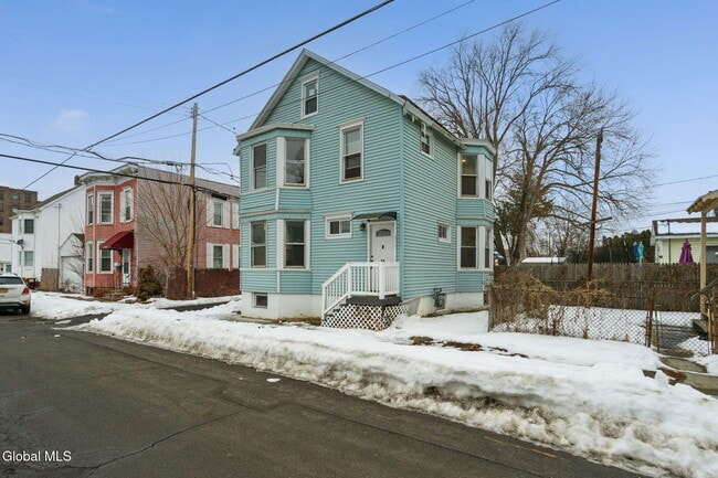 Building Photo - 21 120th St