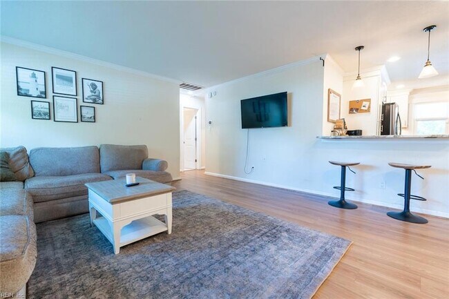 Building Photo - 820 Plainsman Ct