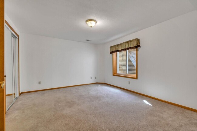 Building Photo - Beautiful 3 bed / 3 bath Ranch - High Pointe Community Westminster - Available NOW!
