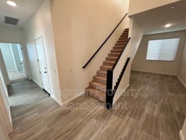 Building Photo - 30960 Falling Star Pl