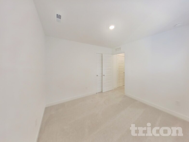 Building Photo - 11815 Moorfield Ln