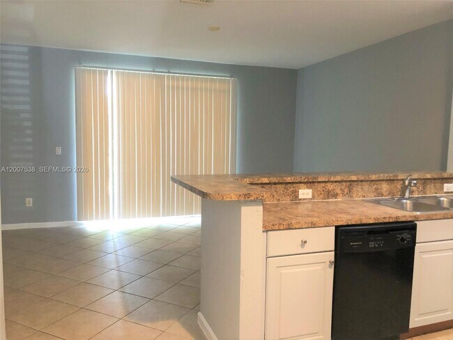 Building Photo - 8209 SW 25th Ct