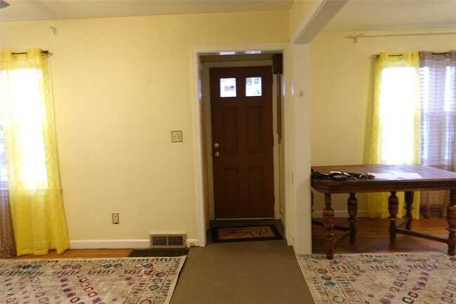 Building Photo - 57 Fowler Ave