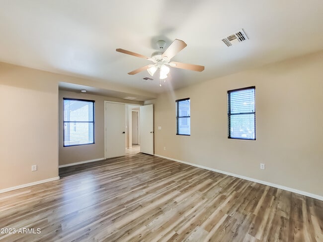 Building Photo - 18513 W Mariposa Dr