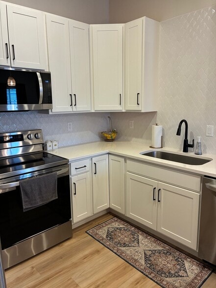 Building Photo - 3967 2530 S Cir