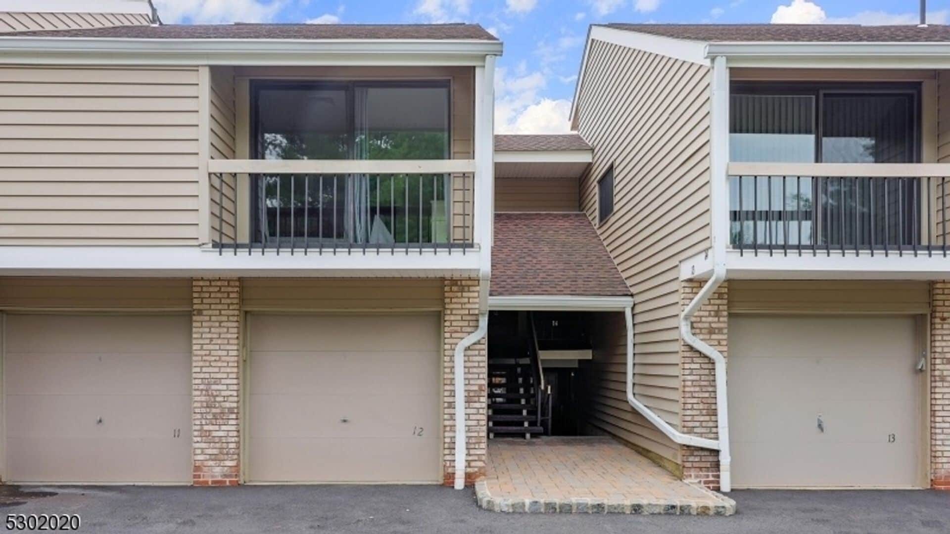 Building Photo - 12 Evergreen Dr