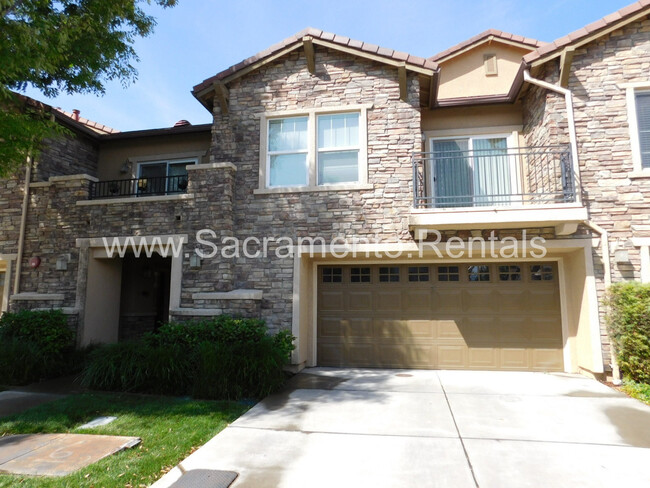 Primary Photo - Very Nice North Natomas 2bd/2ba Condo with...