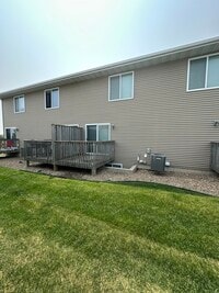Building Photo - 1121 Prairie Rose Dr SW