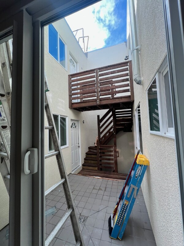 Building Photo - 10 Pueblo St