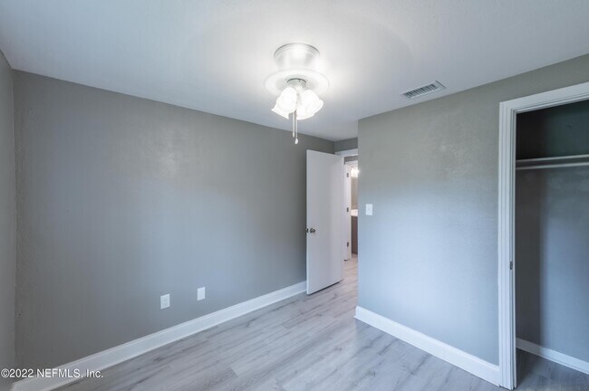 Building Photo - 7832 Newton Rd