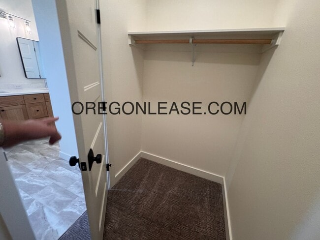 Building Photo - Brand New 3-Bed, 2.5-Bath Townhouse in Coburg