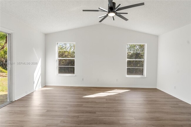 Building Photo - 1816 14th Ave SW